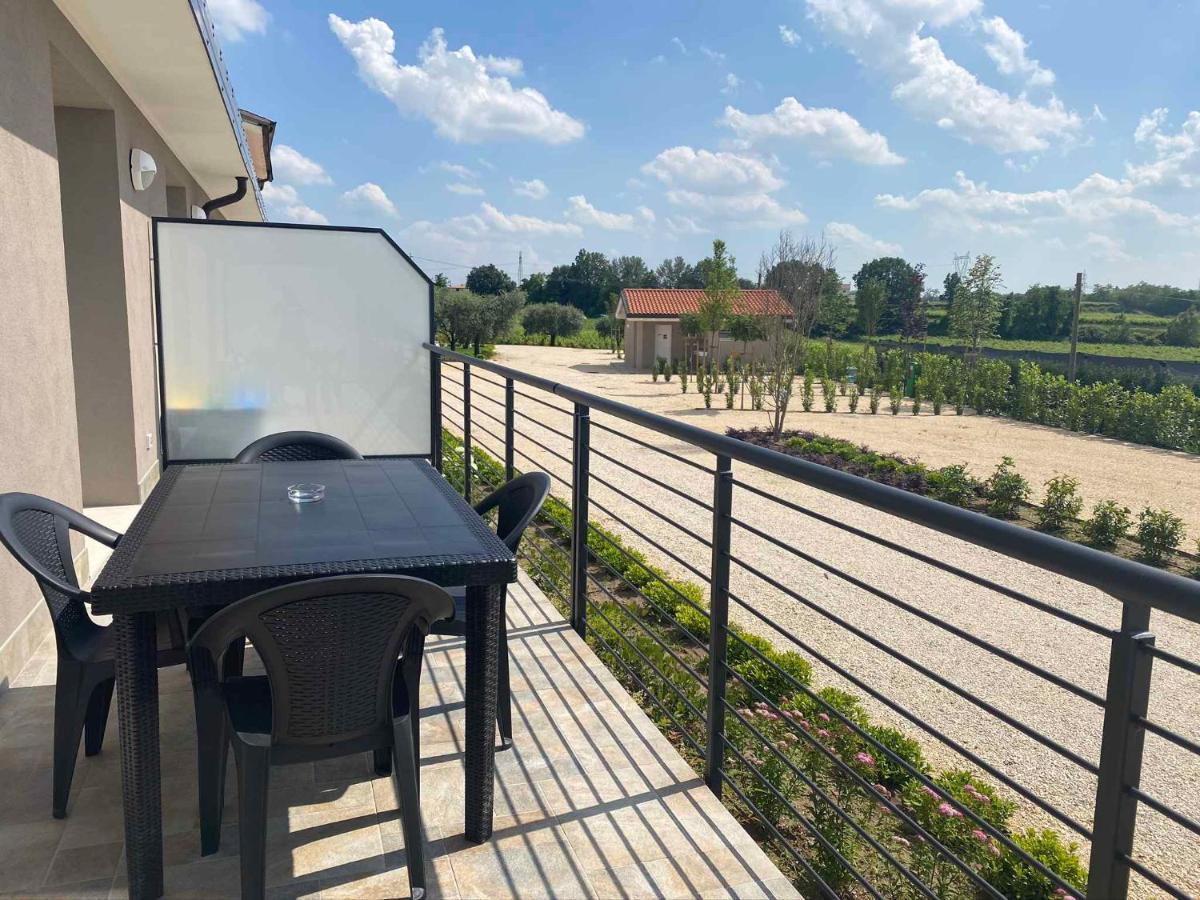 Agricamping Al Grappolo Divino Lazise Eksteriør bilde